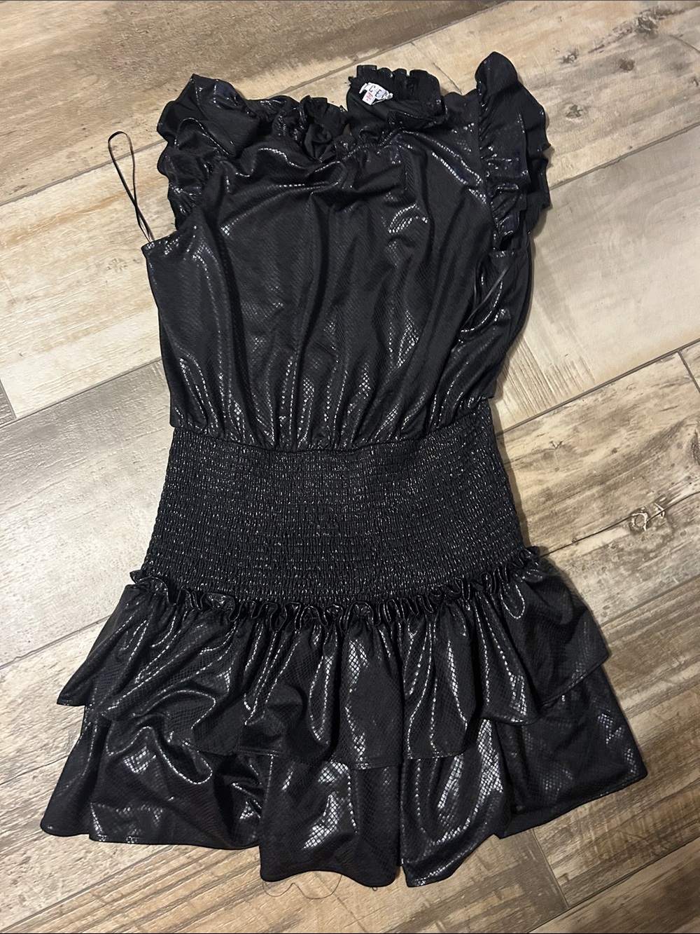 Women’s TCEC Black Ruffled faux snake skin Dress size large